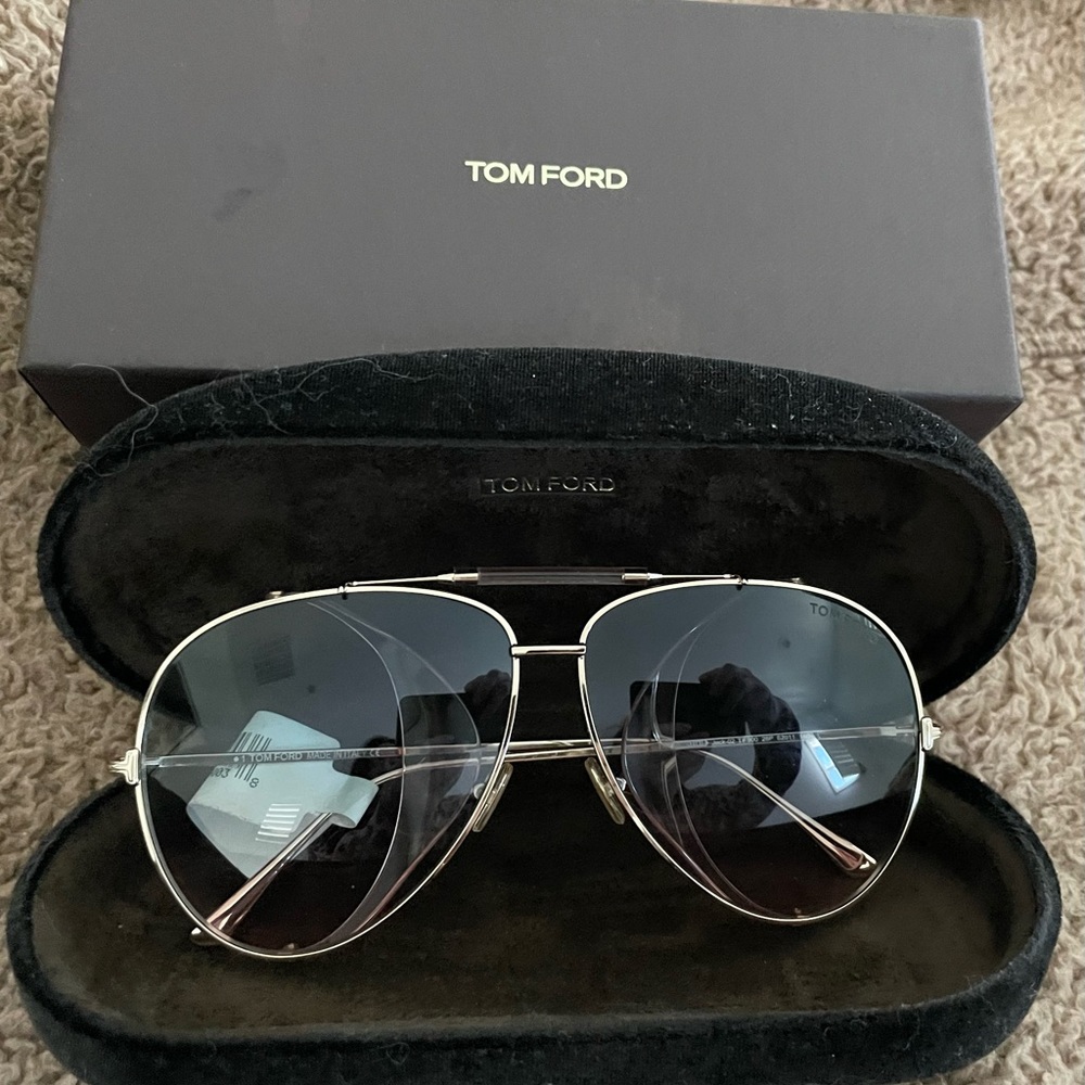COPY - Tom Ford Aviators